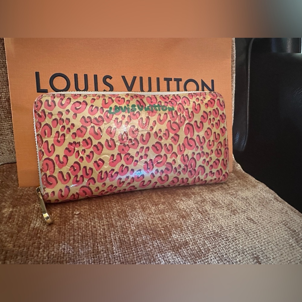 Authentic Louis Vuitton Limited Edition Stephen Sprouse Leapard Vernis Wallet